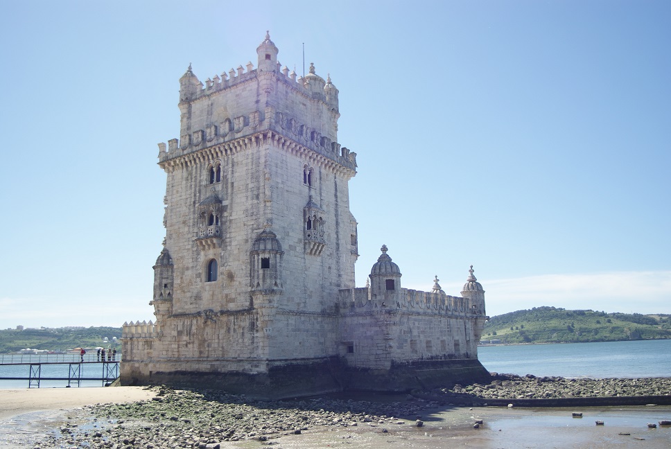 Башня Белен = башня Вифлеема в Лиссабоне. Построена в честь открытия Васко да Гама пути в Индию.